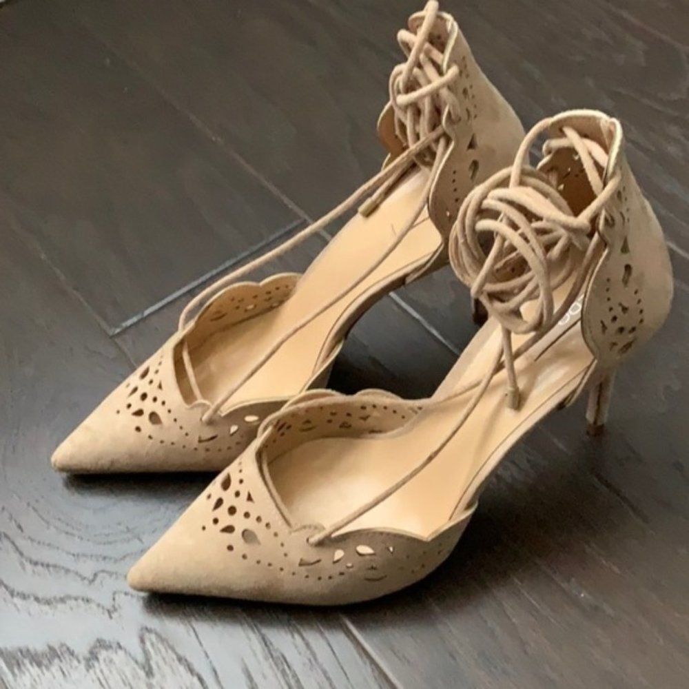 Aldo Antoinette Suede Eyelet Strappy Pumps Heel Nude 7.5 - Picture 3 of 4